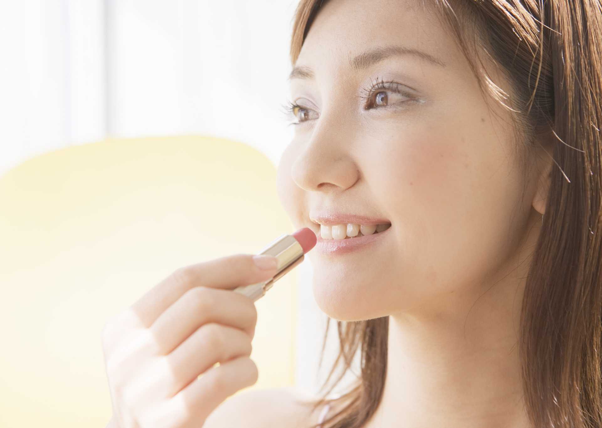 メイクの結果は、かけた時間に、比例する。 メイクが自然と上達する30の方法 HAPPY LIFESTYLE