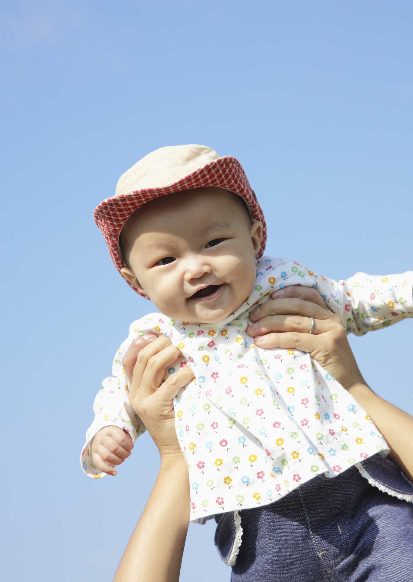 赤ちゃんにも 日焼け止めは必要 日焼けによるしみ そばかすを防ぐ30の対策 Happy Lifestyle