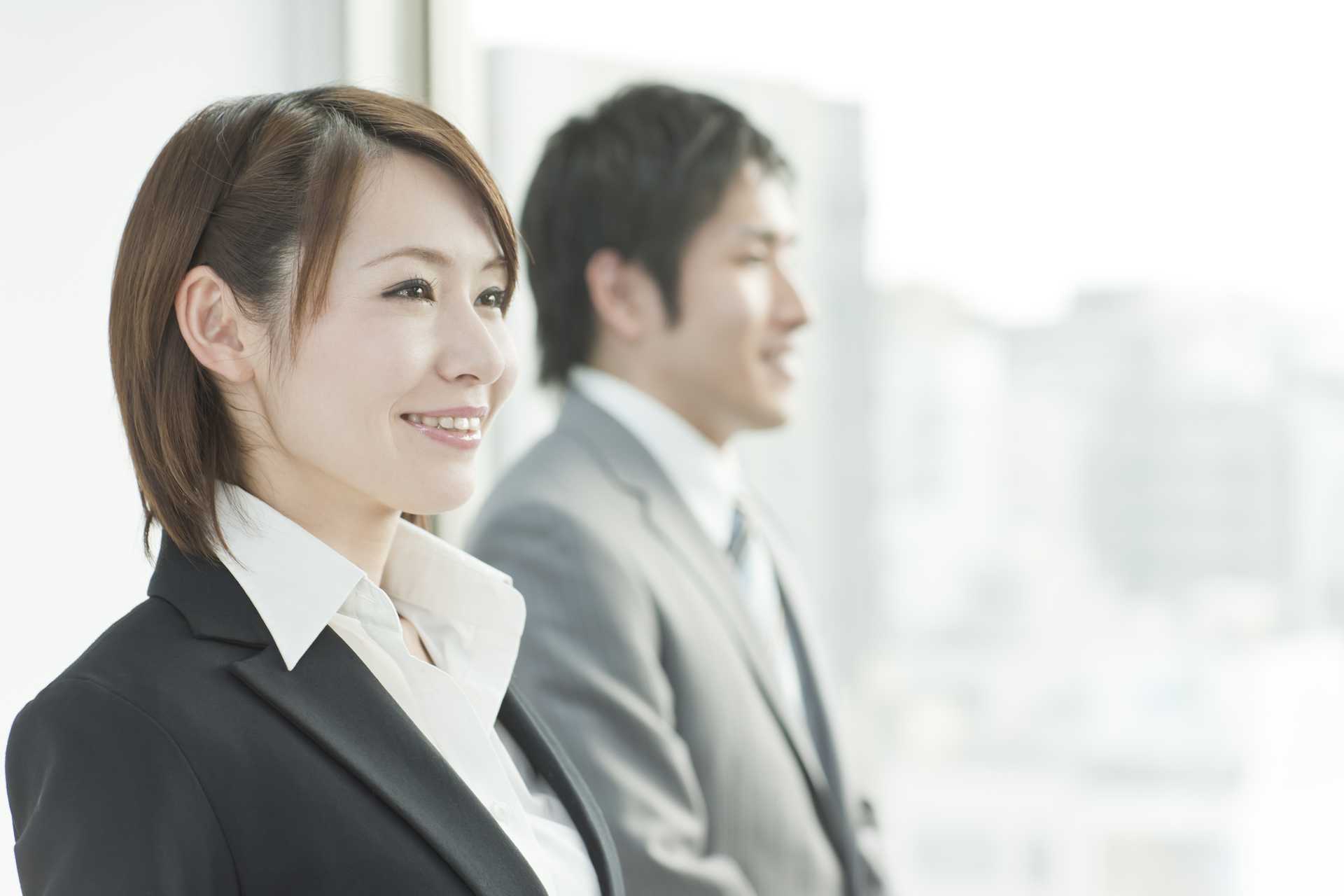 スーツの膝や肘のてかりを 何とかしたい スーツを長持ちさせる30のお手入れ Happy Lifestyle