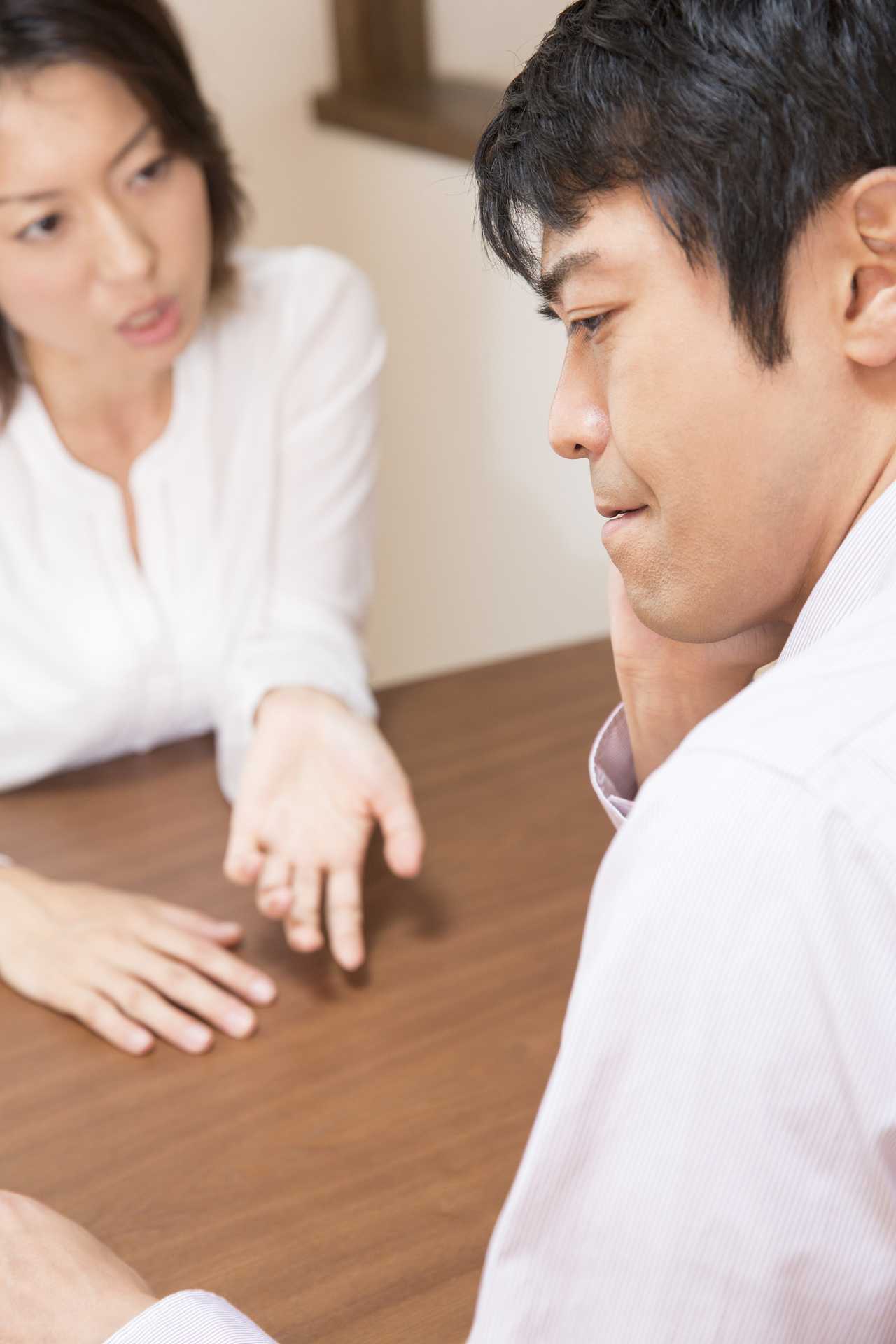 相手がしつこい性格なら「ほかに好きな人ができた」という理由には注意する。 傷つけない振り方・別れ方の30の