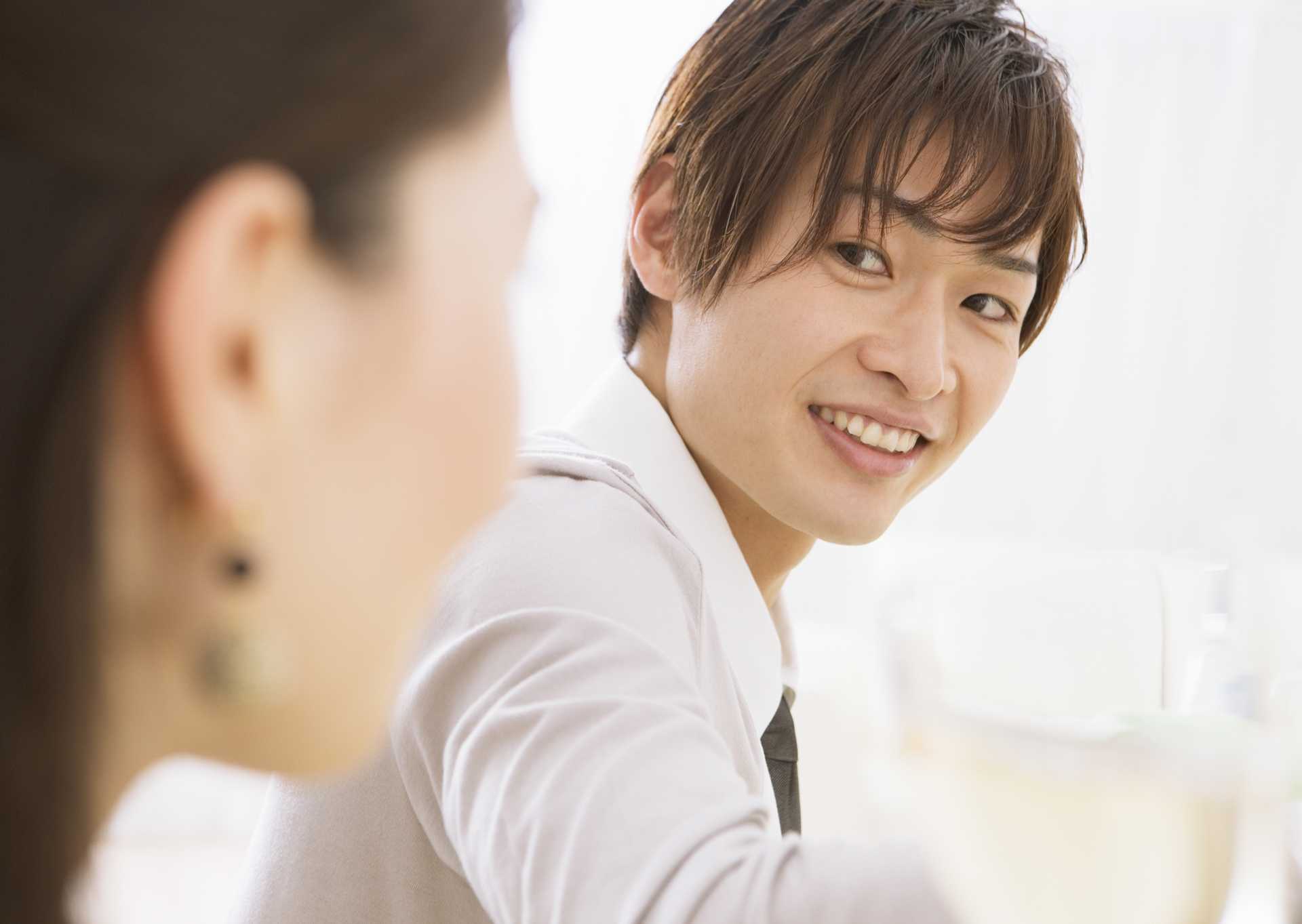 スマートに女性を口説く30の方法 | HAPPY LIFESTYLE