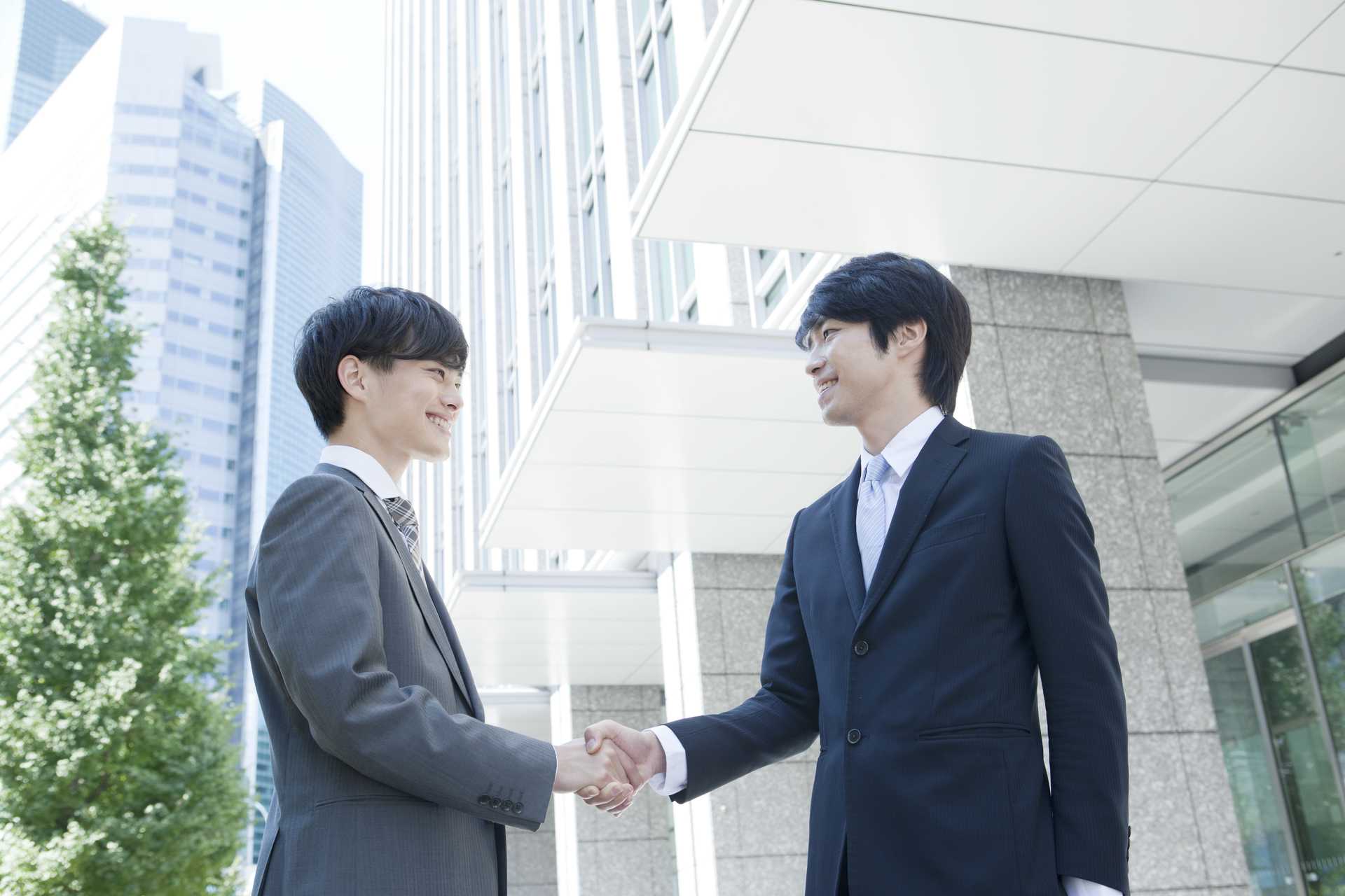 言い争いになりやすい話題 宗教 政治 野球 は 初対面では避けたほうがいい 社会人としての30の訪問 来客マナー Happy Lifestyle