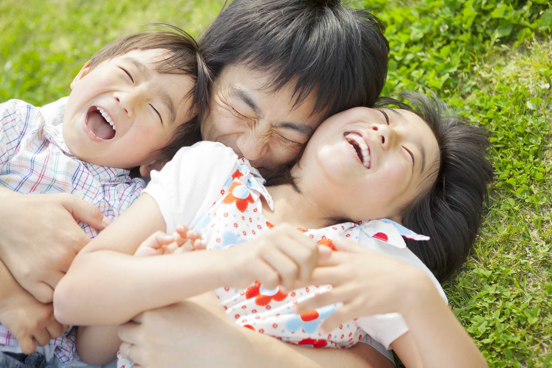 いっぱい愛情を受けた子供ほど 成長が早くなる 幼児がすくすく育つ30の教育方法 1歳 6歳 Happy Lifestyle