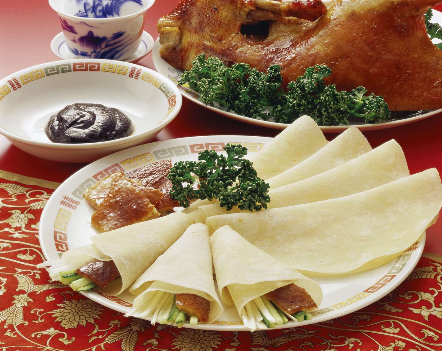 北京ダックの上手な食べ方。 | 中華料理の30の食事マナー | HAPPY LIFESTYLE