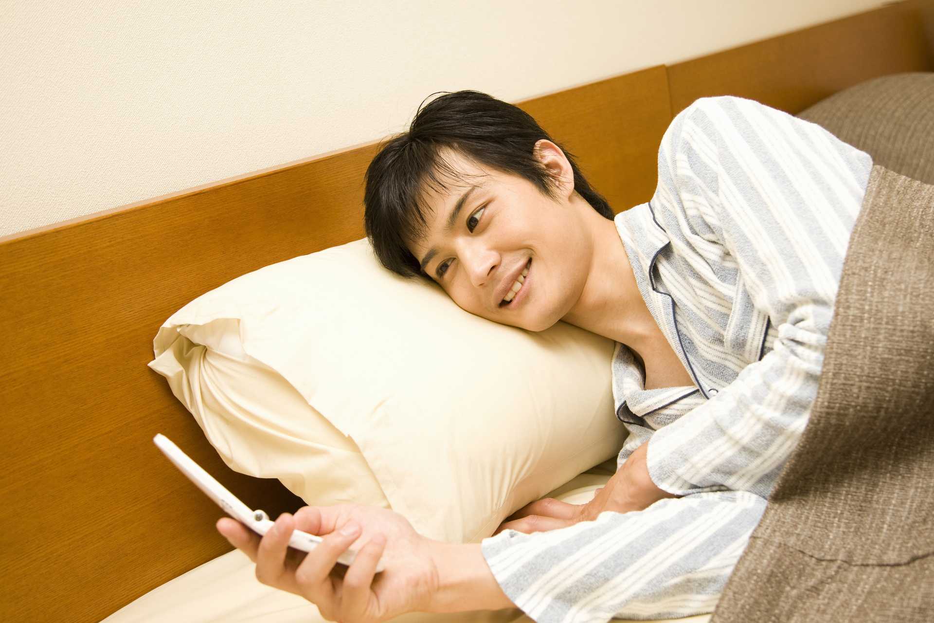 彼女 寝る デート